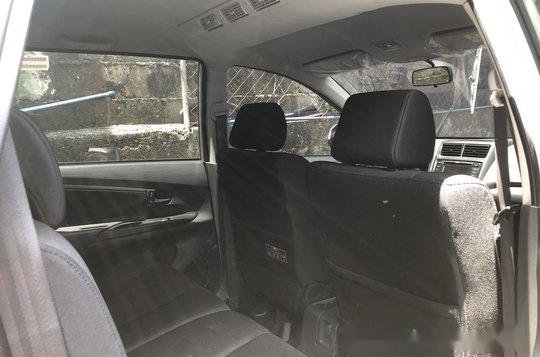 Silver Toyota Avanza 2018 at 2000 km for sale-5