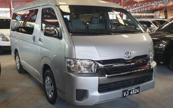 2nd Hand Toyota Hiace 2017 Automatic Diesel for sale in Quezon City-2