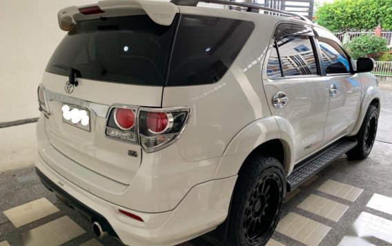 Selling Toyota Fortuner 2015 Automatic Diesel in Mabalacat-3