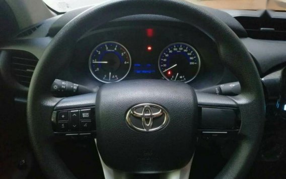 2nd Hand Toyota Hilux 2018 Manual Diesel for sale in Marikina-2