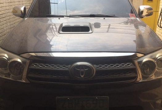 Selling Toyota Fortuner 2005 Automatic Diesel in Quezon City-6