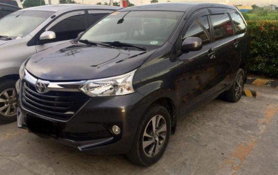 Selling 2nd Hand Toyota Avanza 2017 in Pasay-1