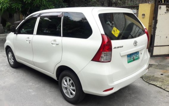 Selling 2nd Hand Toyota Avanza 2013 in Manila-1