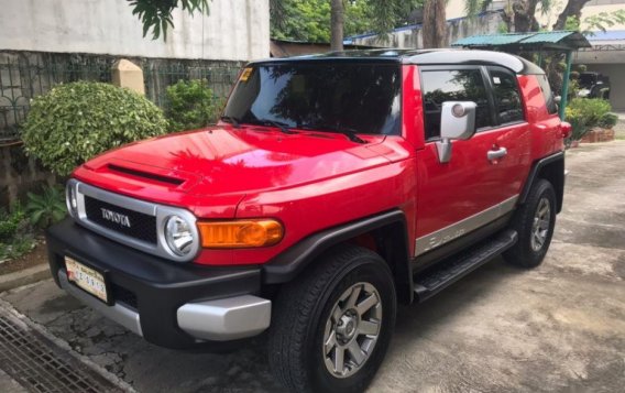 Sell 2nd Hand 2016 Toyota Fj Cruiser Automatic Gasoline at 22000 km in Marilao-2