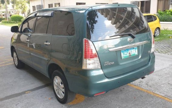 2nd Hand Toyota Innova 2010 Automatic Gasoline for sale in Taguig-3