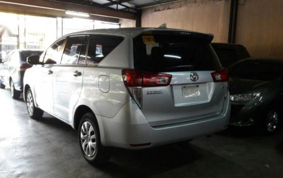 Selling Toyota Innova 2017 Manual Diesel in Makati-9