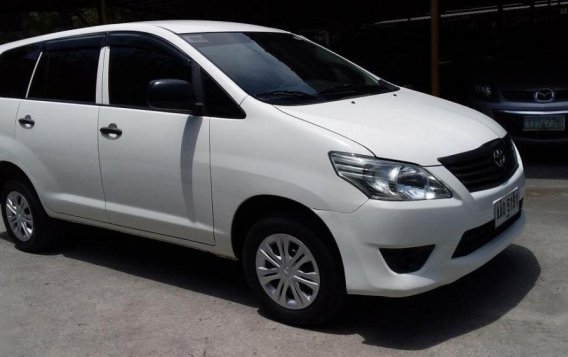 Selling 2nd Hand Toyota Innova 2014 Manual Diesel at 49000 km in Pasig