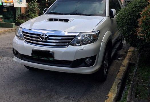 Pearl White Toyota Fortuner 2014 for sale in Pasay-1