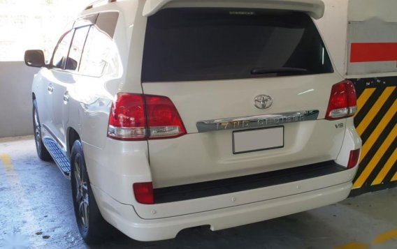 Selling 2nd Hand Toyota Land Cruiser 2012 Automatic Diesel at 50000 km in Quezon City-1