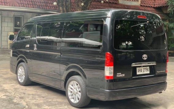 2nd Hand Toyota Hiace 2015 at 12000 km for sale-4