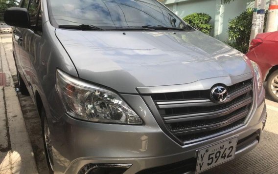 Silver Toyota Innova 2016 for sale Manual