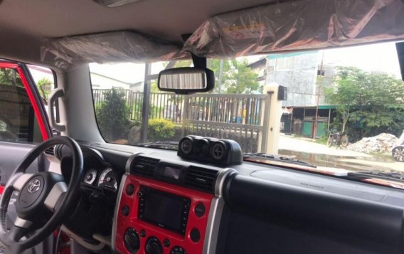 Sell 2nd Hand 2016 Toyota Fj Cruiser Automatic Gasoline at 22000 km in Marilao-7