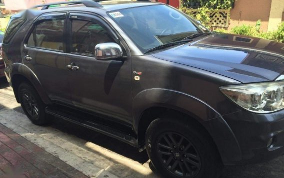 2nd Hand Toyota Fortuner 2011 at 85000 km for sale in Valenzuela-5