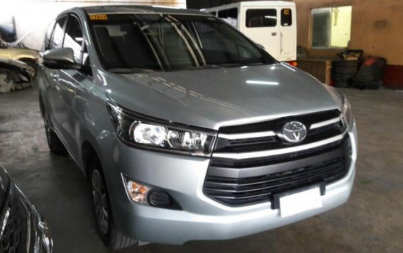 Selling Toyota Innova 2017 Manual Diesel in Makati-7