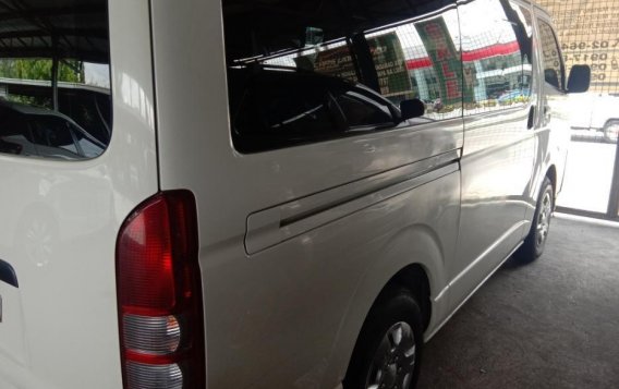 Selling Toyota Hiace 2018 Manual Gasoline in Quezon City-4
