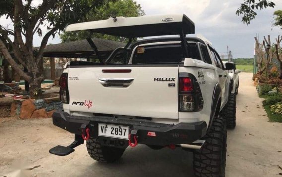 2017 Toyota Hilux for sale in Marikina-3