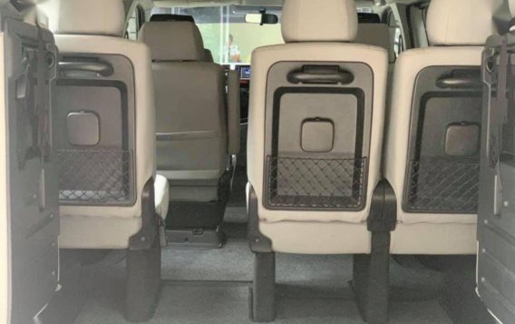 2nd Hand Toyota Hiace 2015 at 12000 km for sale-6