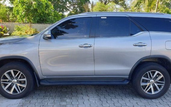 2nd Hand Toyota Fortuner 2016 at 33000 km for sale-7