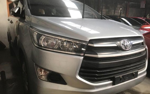 Selling Silver Toyota Innova 2017 in Quezon City-1