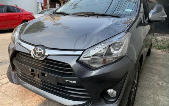 Selling Gray Toyota Wigo 2019 Hatchback in Quezon City-2