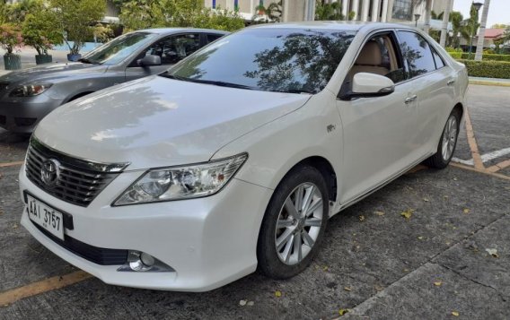 2nd Hand Toyota Camry 2014 at 68000 km for sale-2