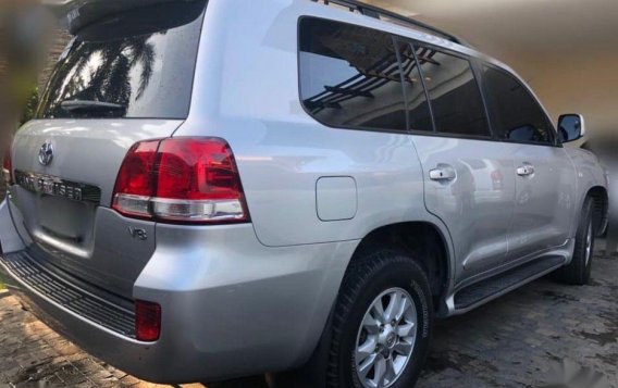 Selling Toyota Land Cruiser 2008 Automatic Diesel in Muntinlupa-3