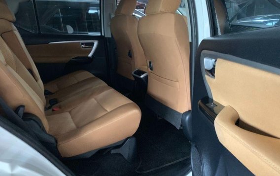 White Toyota Fortuner 2017 for sale in Quezon City-2