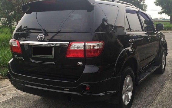 Sell 2nd Hand 2011 Toyota Fortuner Automatic Diesel at 80000 km in Angeles-3
