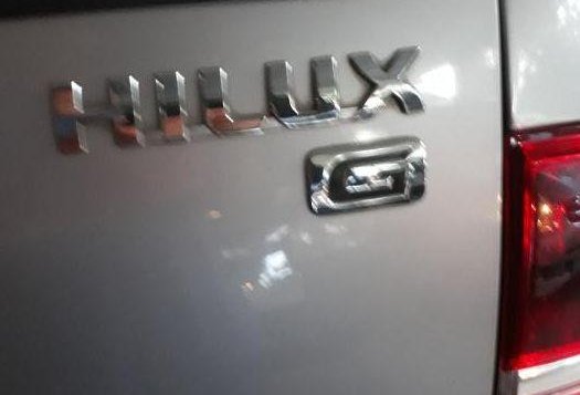 Sell 2nd Hand 2015 Toyota Hilux at 80000 km in Dumaguete-2