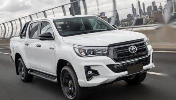 Selling Brand New Toyota Fortuner 2019 in Silang-10