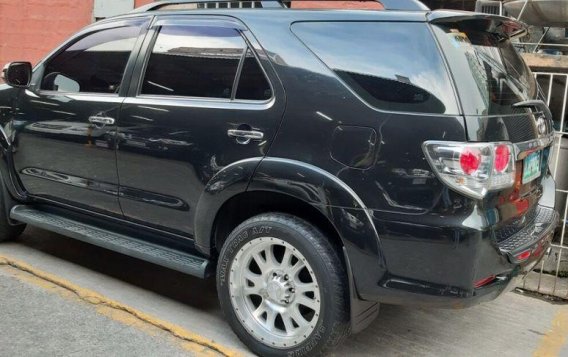 2nd Hand Toyota Fortuner 2013 at 70000 km for sale-2