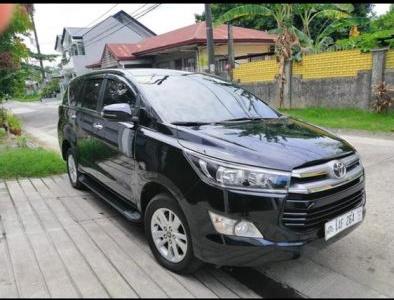 Selling 2nd Hand Toyota Innova 2018 in Quezon City-1