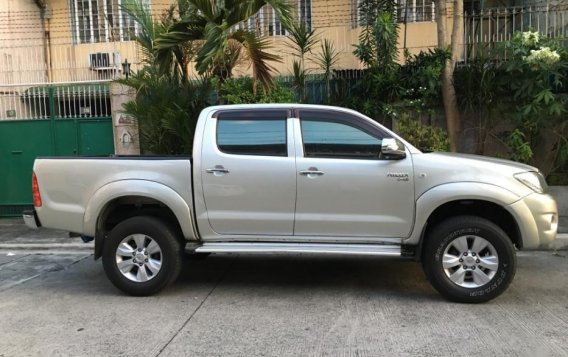 Selling 2nd Hand Toyota Hilux 2011 at 70000 in Quezon City-3