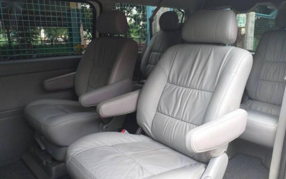Selling 2nd Hand Toyota Hiace 2010 in Quezon City-9