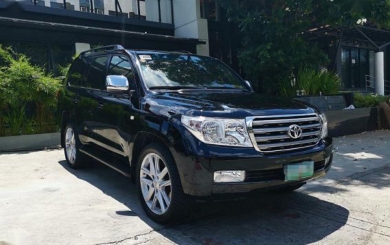 2nd Hand Toyota Land Cruiser 2012 Automatic Diesel for sale in Quezon City-1