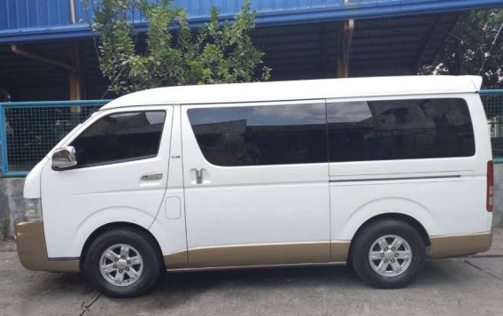 Selling 2nd Hand Toyota Hiace 2010 in Quezon City-5