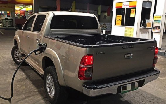 2nd Hand Toyota Hilux 2012 for sale in Davao City-4