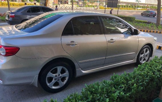 Selling 2nd Hand Toyota Corolla Altis 2012 Automatic Gasoline at 100000 km in Pasay-2