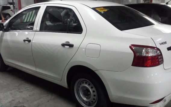 Selling Toyota Vios 2013 Manual Gasoline in Mandaluyong