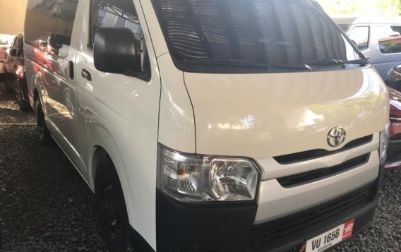 Selling White Toyota Hiace 2017 Manual Diesel in Quezon City-1