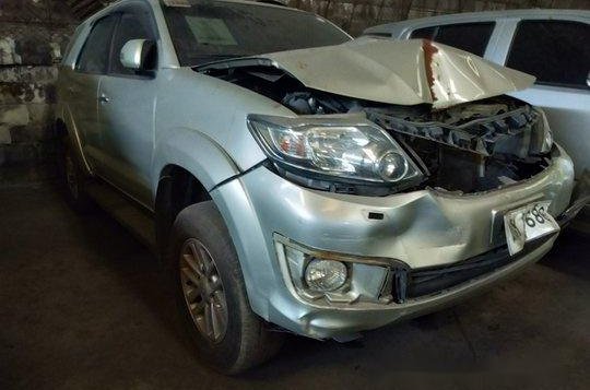 Silver Toyota Fortuner 2014 for sale in Makati-1