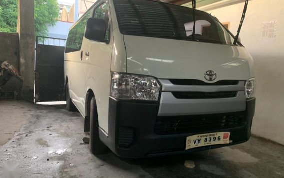 White Toyota Hiace 2017 Manual Diesel for sale in Quezon City-2