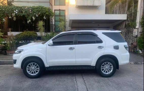 White Toyota Fortuner 2014 at 70000 km for sale in Cebu City