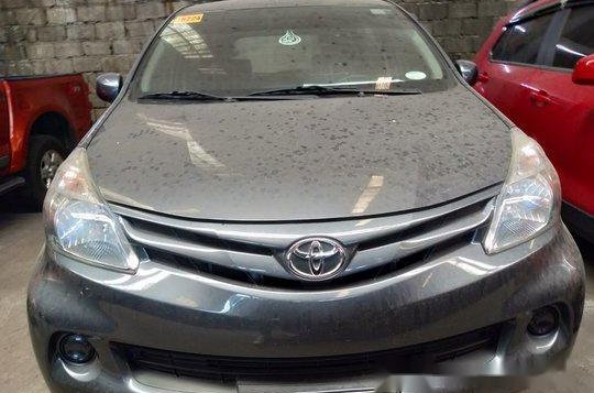Grey Toyota Avanza 2015 at 21000 km for sale in Makati-2