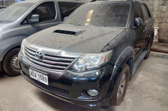 Grey Toyota Fortuner 2015 at 73000 km for sale in Makati-4