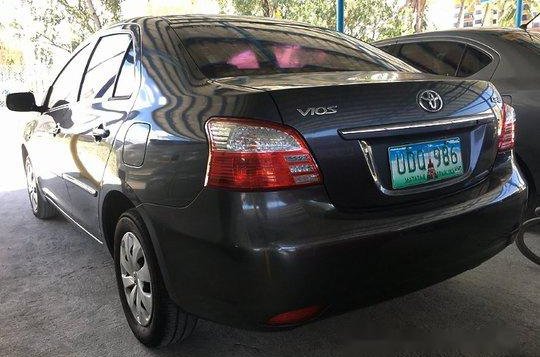 Selling Grey Toyota Vios 2013 Automatic Gasoline at 37000 km -4