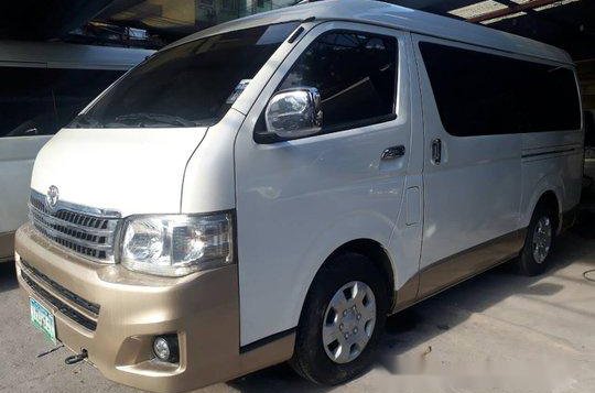 Selling White Toyota Hiace 2011 Automatic Diesel in Parañaque-2