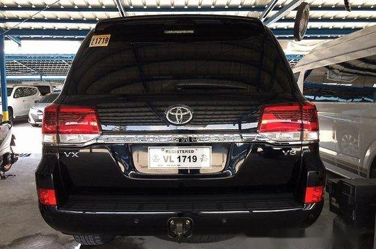 Selling Black Toyota Land Cruiser 2017 at 47000 km in Parañaque-2