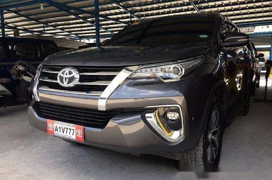 Selling Grey Toyota Fortuner 2018 Automatic Gasoline at 9000 km in Parañaque-2