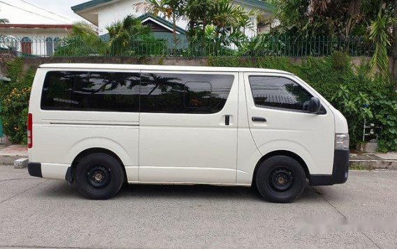 White Toyota Hiace 2014 for sale in Quezon City -2